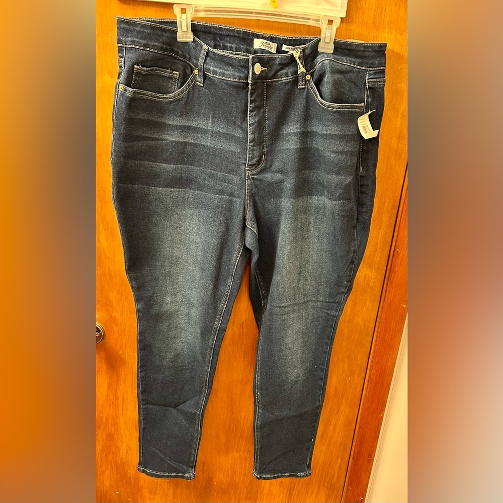 Women's Skinny Jeans in Dark Blue